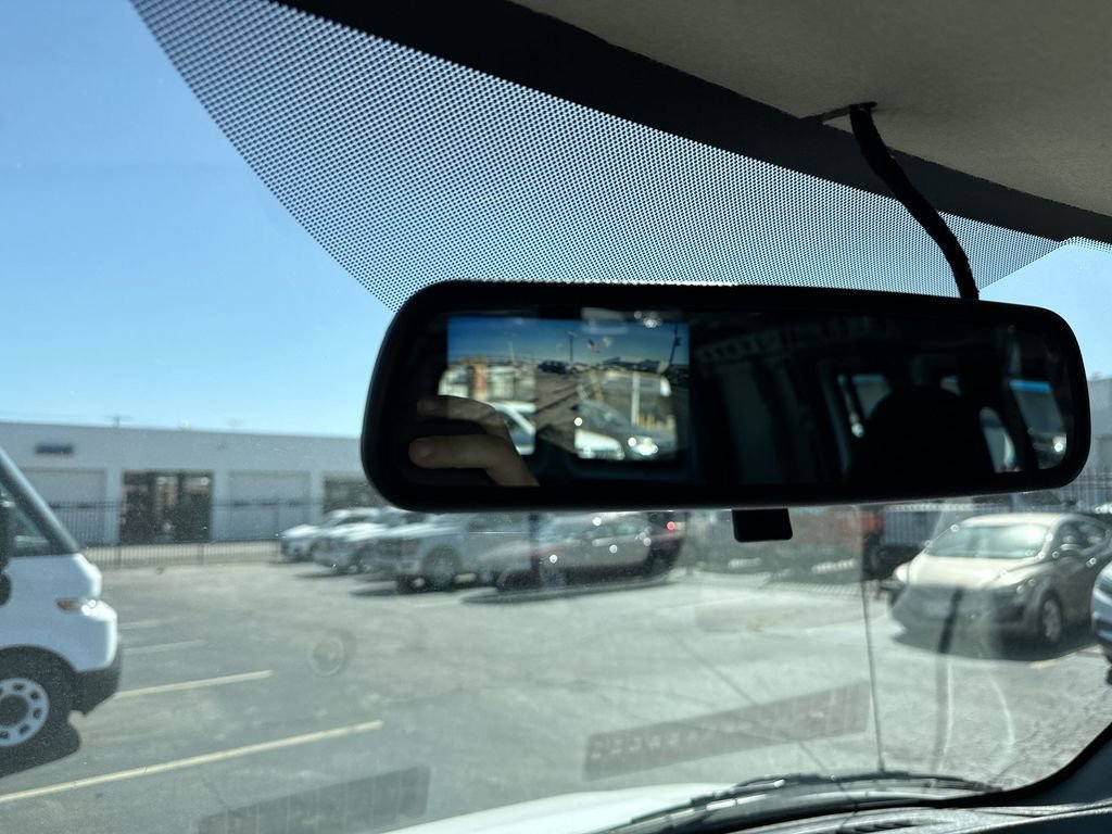 Used 2025 Summit White GMC Work Van image 16