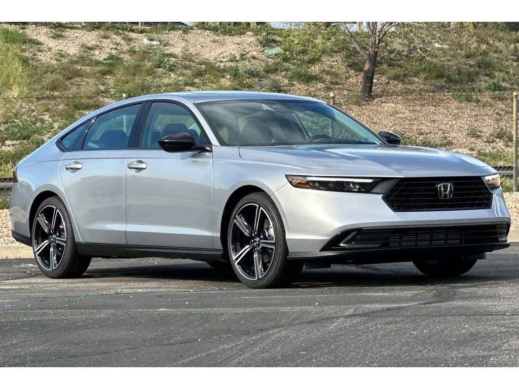 New 2026 Solar Silver Metallic Honda SE image 2
