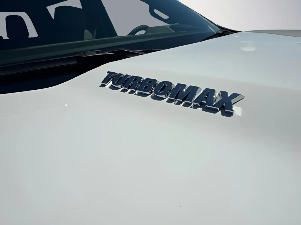New 2026 White Chevrolet RST image 40