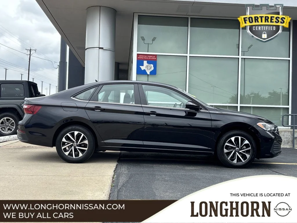 Used 2024 Volkswagen Jetta S with VIN 3VW5M7BU8RM034780 for sale in Bedford, TX