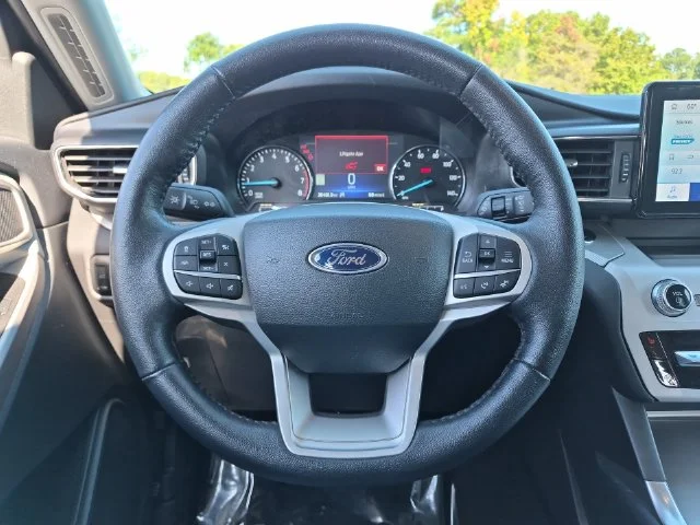 Used 2024 Black Ford XLT image 31