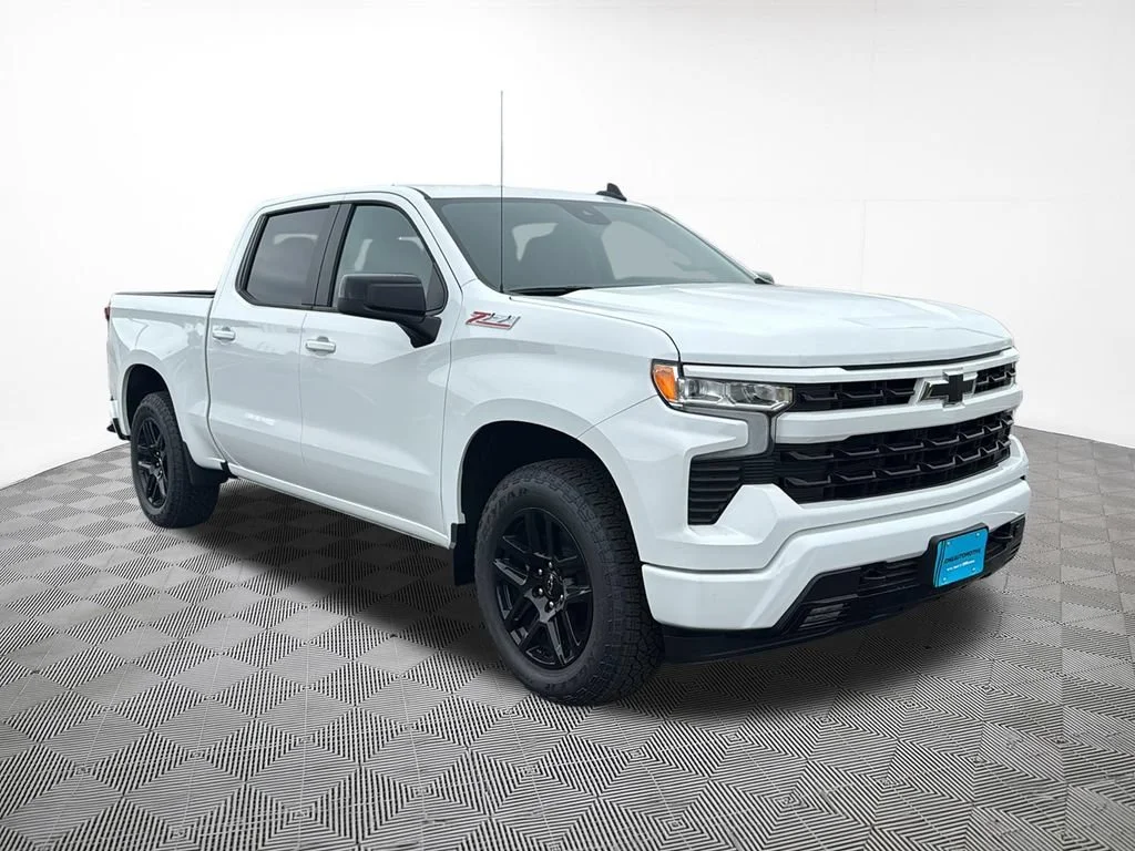 New 2026 Summit White Chevrolet RST image 4
