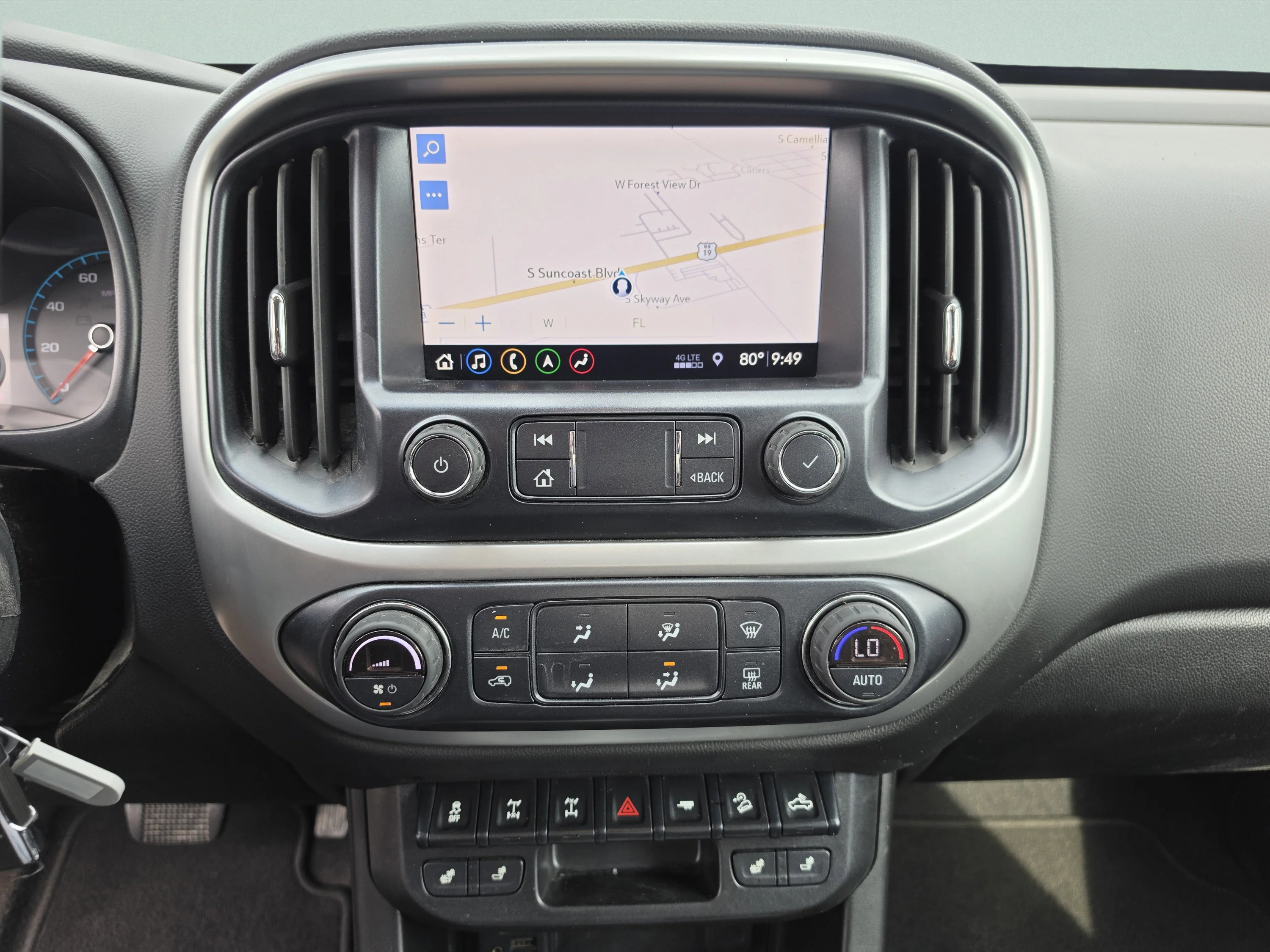 Used 2020 Silver Ice Metallic Chevrolet 4WD ZR2 image 23
