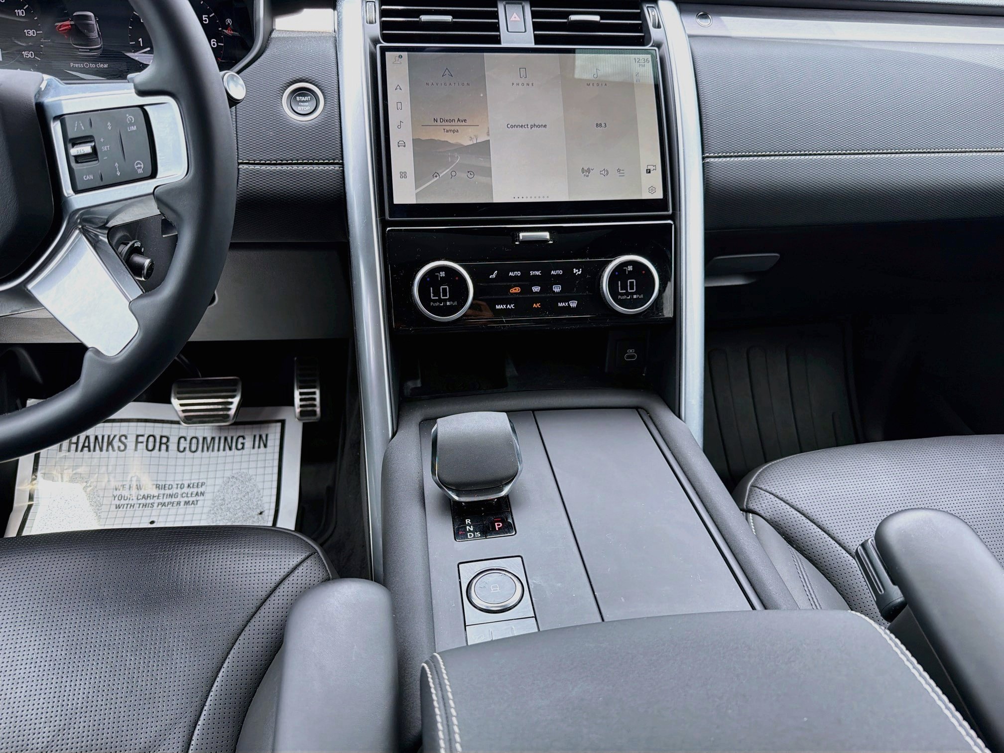 Certified Used 2025 Eiger Grey Metallic Land Rover Dynamic SE image 19