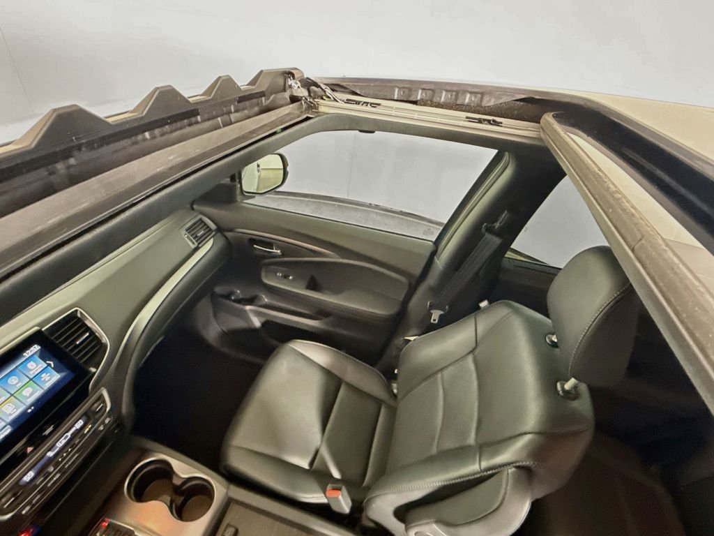 Used 2021 Modern Steel Metallic Honda EX-L image 20