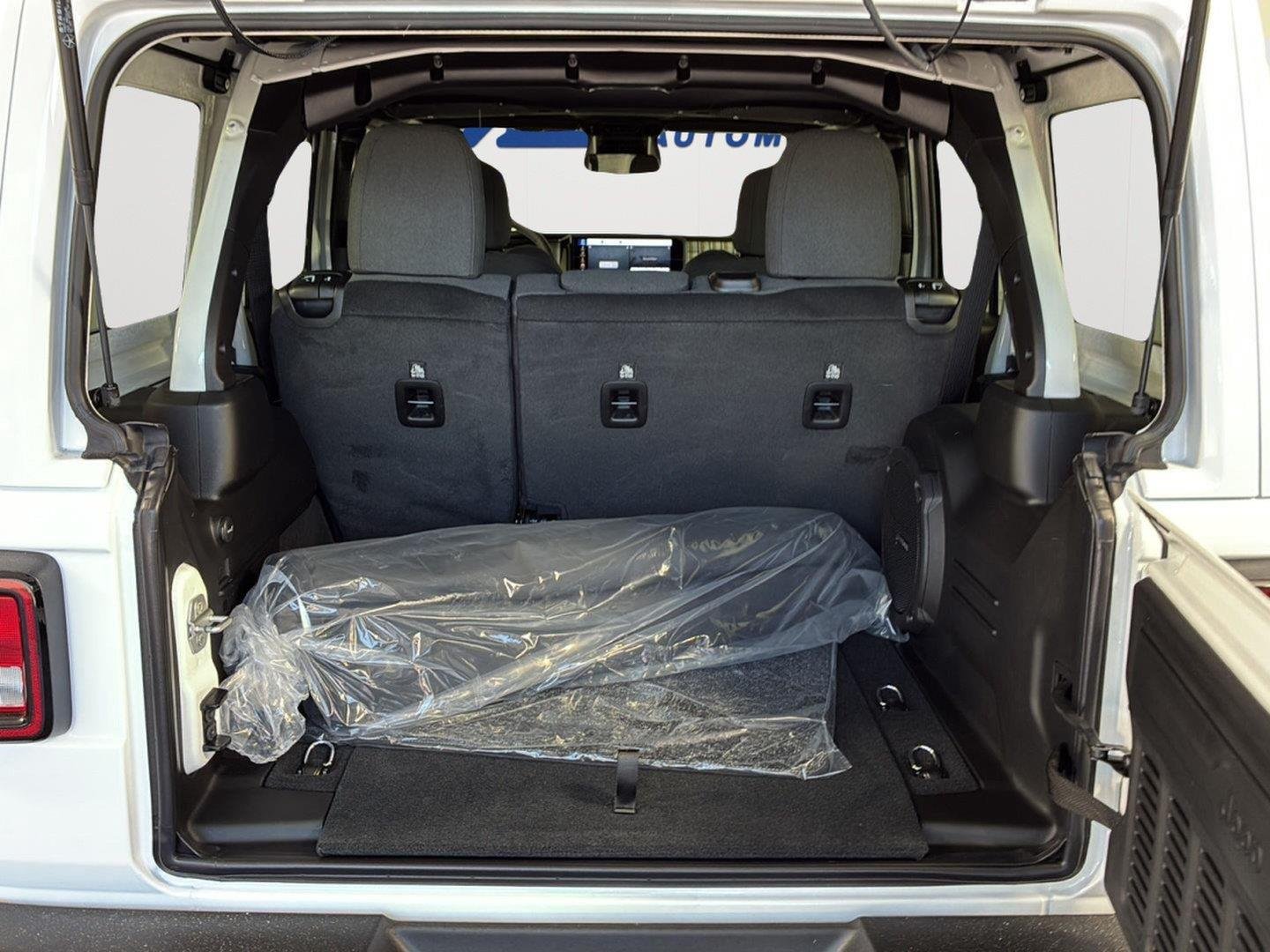 New 2026 Bright White Clear-Coat Exterior Paint Jeep 85th Anniversary image 8