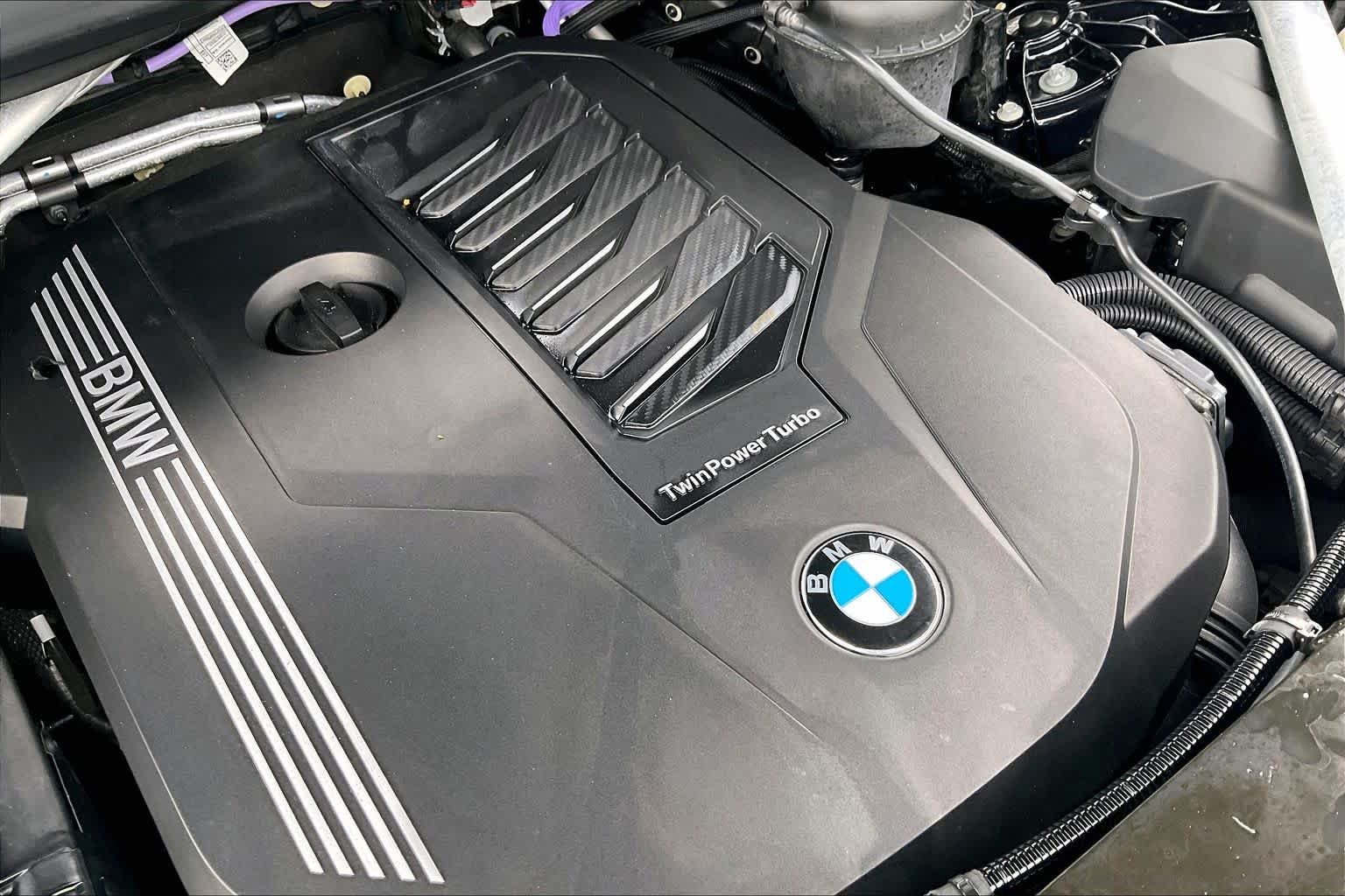 Used 2021 Carbon Black Metallic BMW xDrive40i image 30