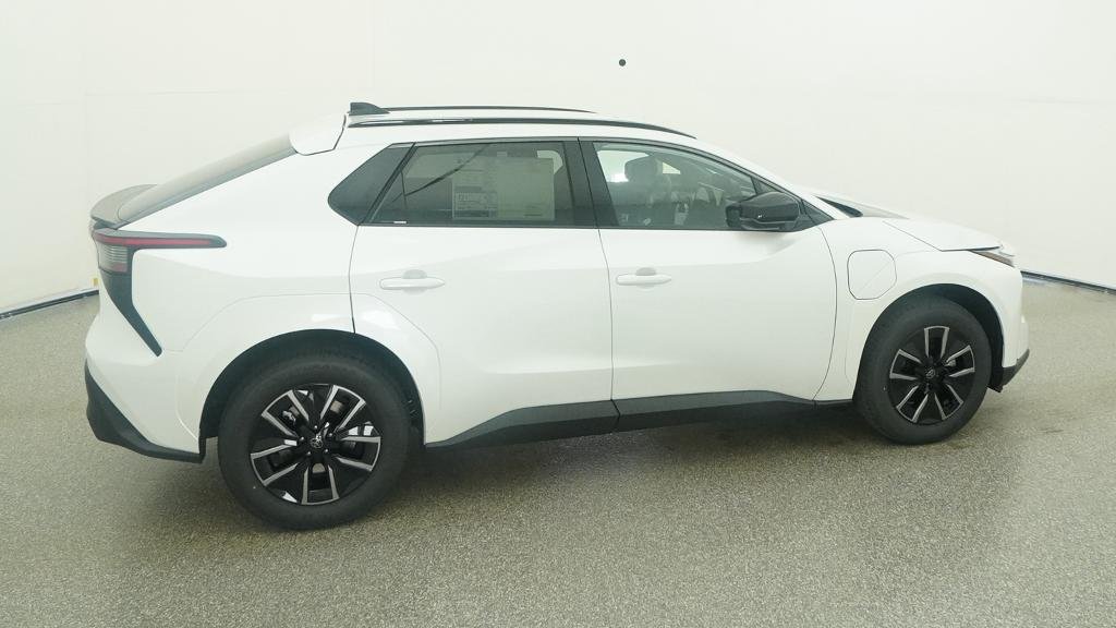New 2026 Wind Chill Pearl Toyota XLE image 44