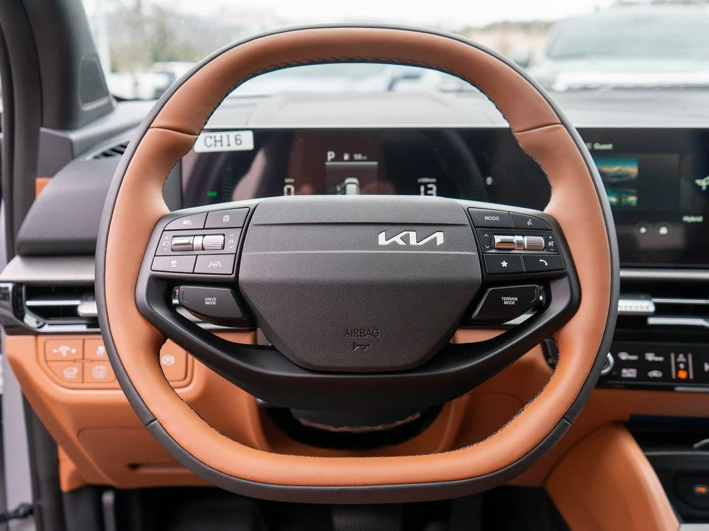 New 2026 Wolf Gray Kia X-Line image 15