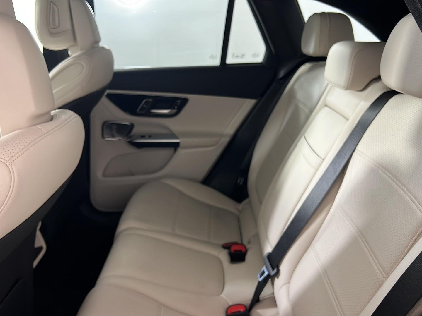 Certified Used 2023 Polar White Mercedes-Benz GLC 300 image 18