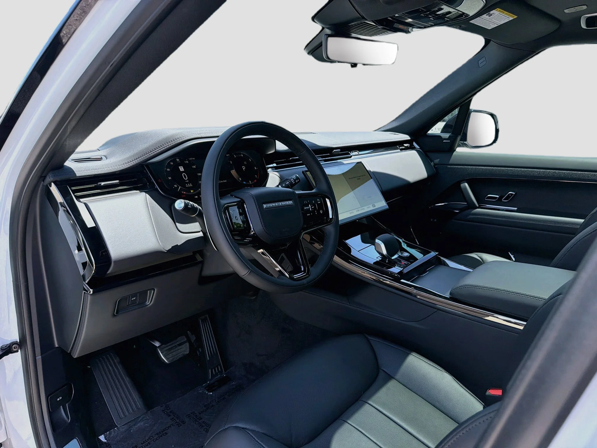 New 2026 Fuji White Land Rover Dynamic SE image 27