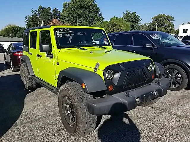 Used 2013 Green Jeep Sport image 4