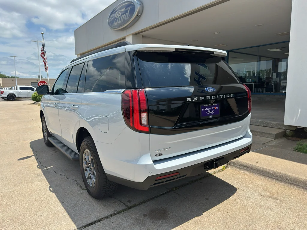 New 2025 Space Silver Metallic Ford Active image 6