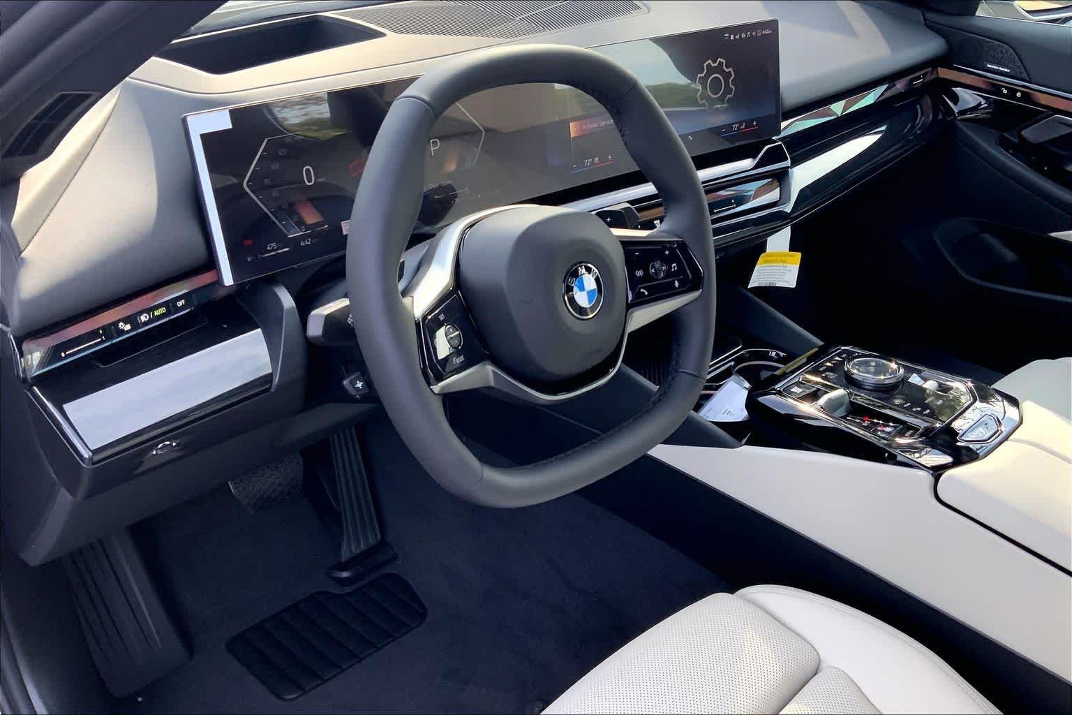 New 2027 Oxide Grey Metallic BMW 530i xDrive image 8