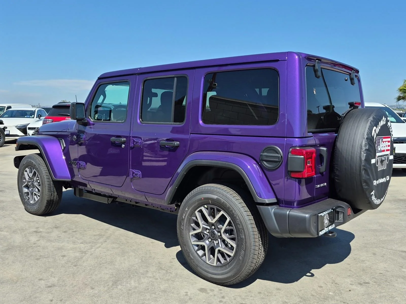 New 2026 Reign Exterior Paint Jeep Sahara image 4