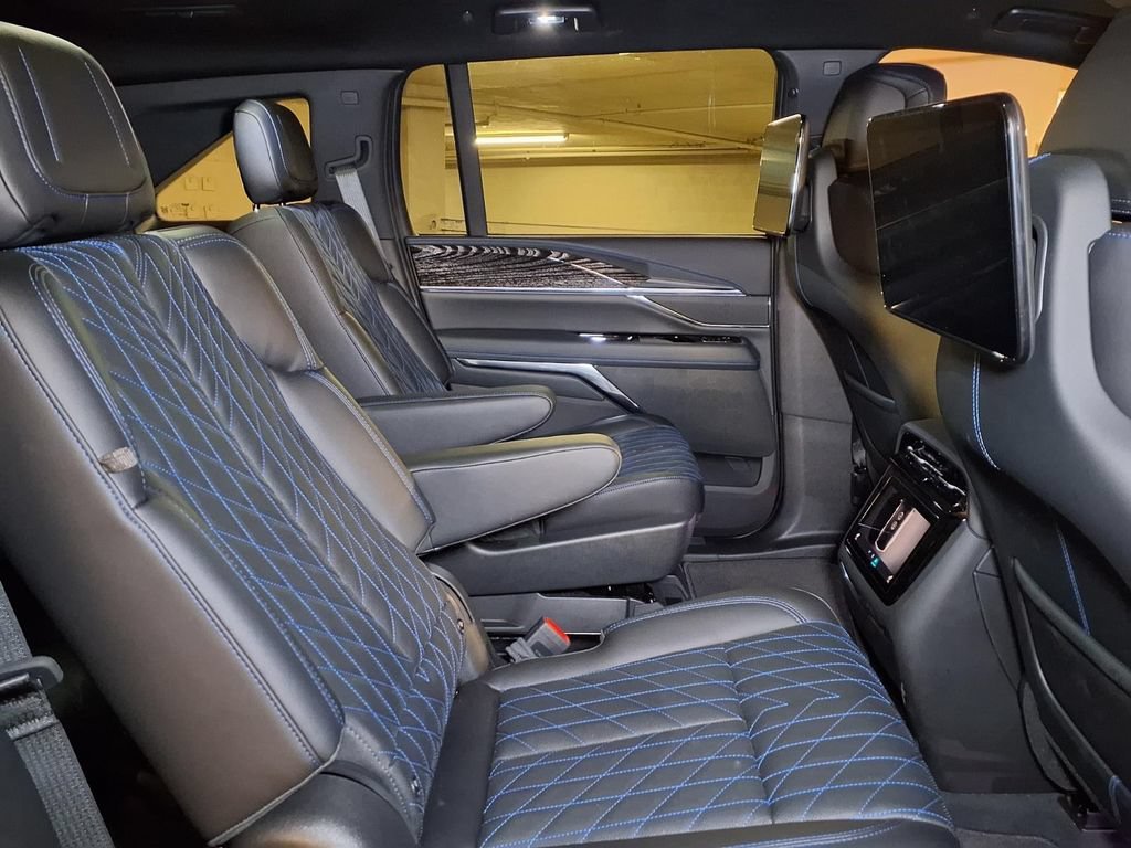 2026 Cadillac Escalade IQ Luxury - Photo 6
