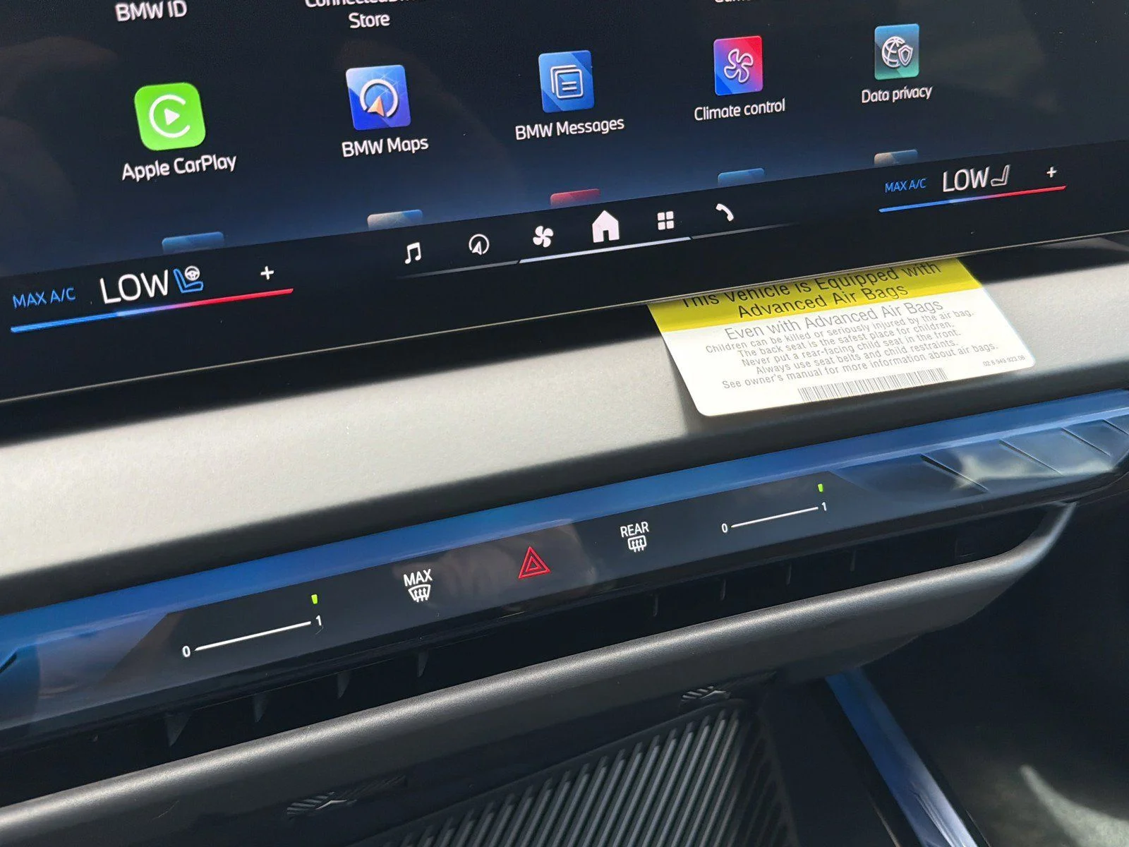 New 2026 Tanzanite Blue II Metallic BMW 30 xDrive image 32