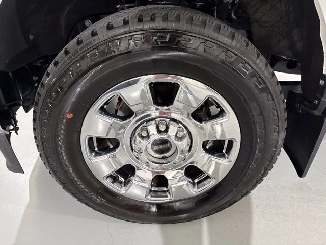 Used 2024 White Ford Lariat image 4