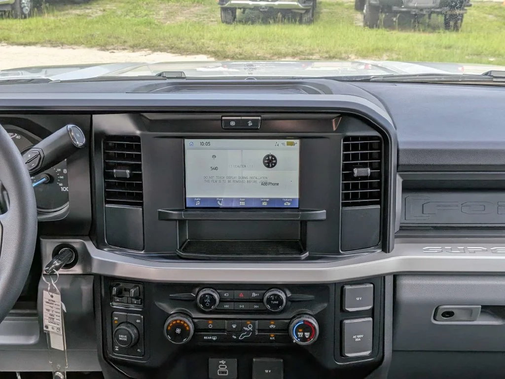 New 2026 Oxford White Ford F-250® XL image 17
