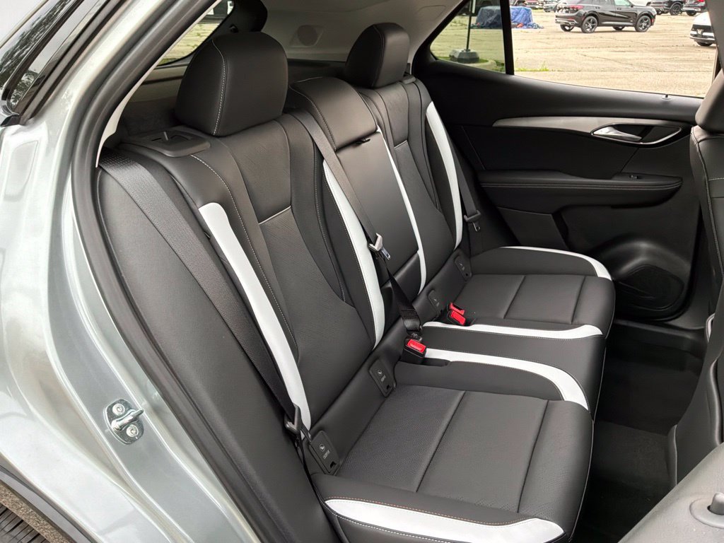 2026 Buick Envision Sport Touring - Photo 29