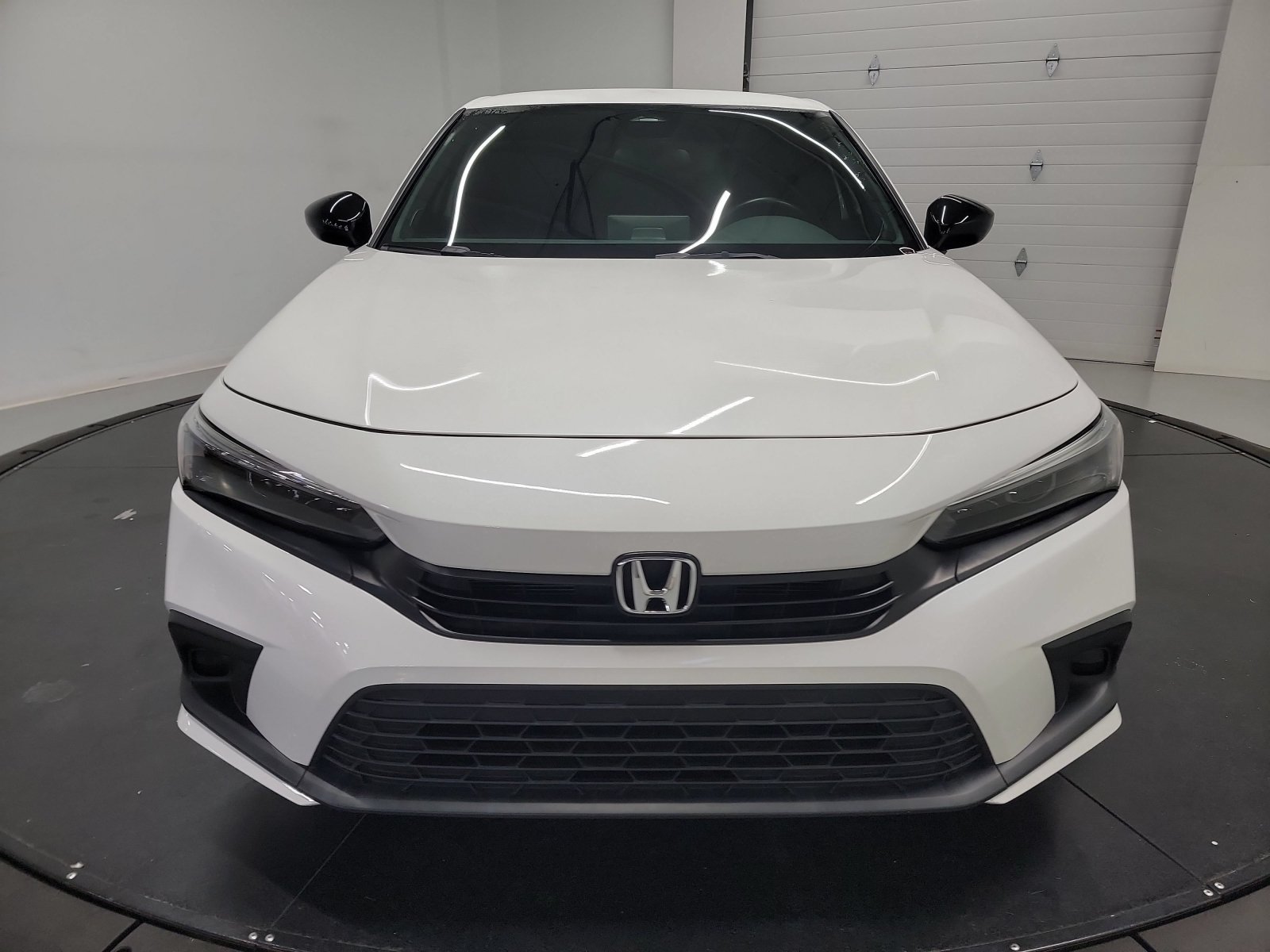 Certified Used 2024 Platinum White Pearl Honda Sport image 2