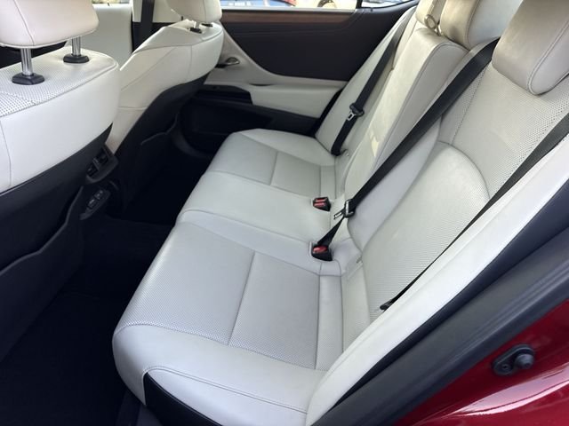 2025 Lexus ES 350 - Photo 23