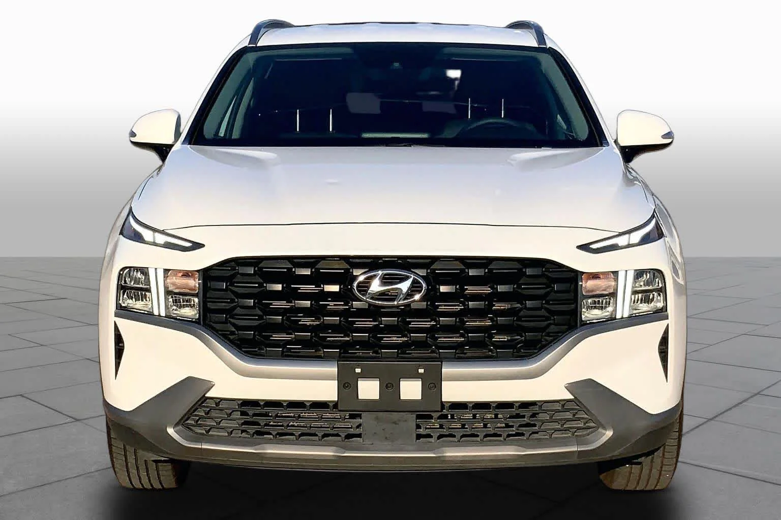 Used 2023 Serenity White Pearl Hyundai SEL image 2