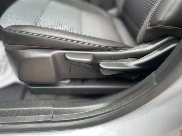 2025 Chevrolet Trax LT - Photo 16