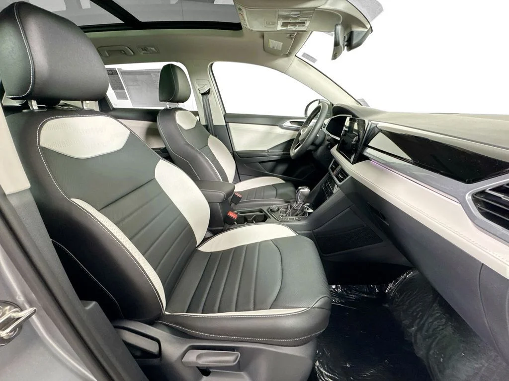 2026 Volkswagen Taos SEL - Photo 10