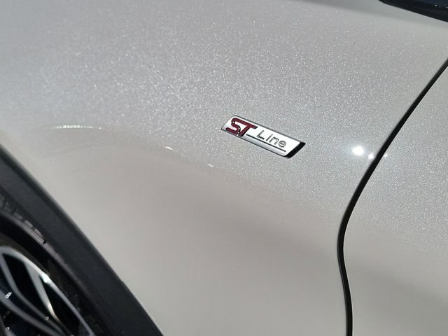 Used 2025 Star White Ford ST-Line image 23