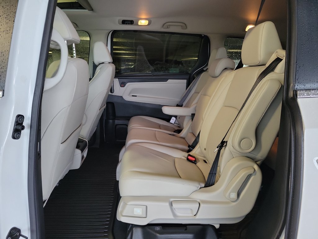 2026 Honda Odyssey EX-L - Photo 13