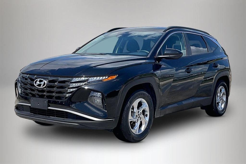 Used 2024 Black Hyundai SEL image 2