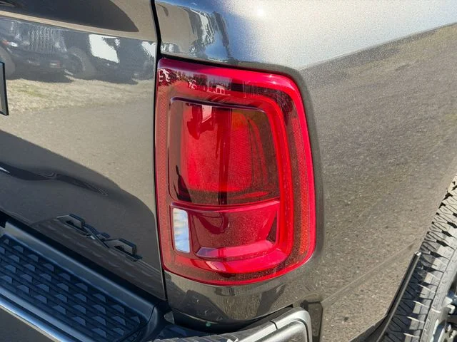 New 2026 Granite Crystal Metallic Clear-Coat Exterior Paint RAM Laramie image 9