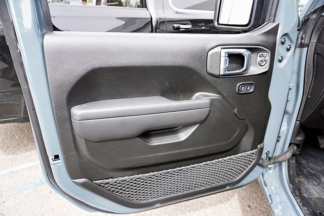 New 2026 Anvil Clear-Coat Exterior Paint Jeep Sport S image 31