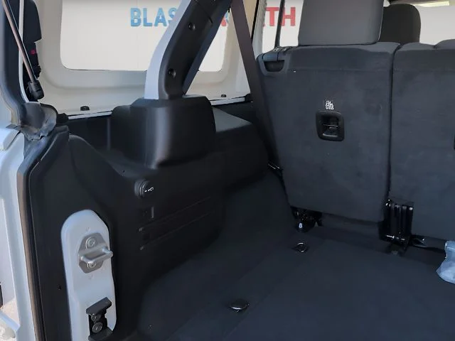 Used 2025 White Jeep Rubicon image 33