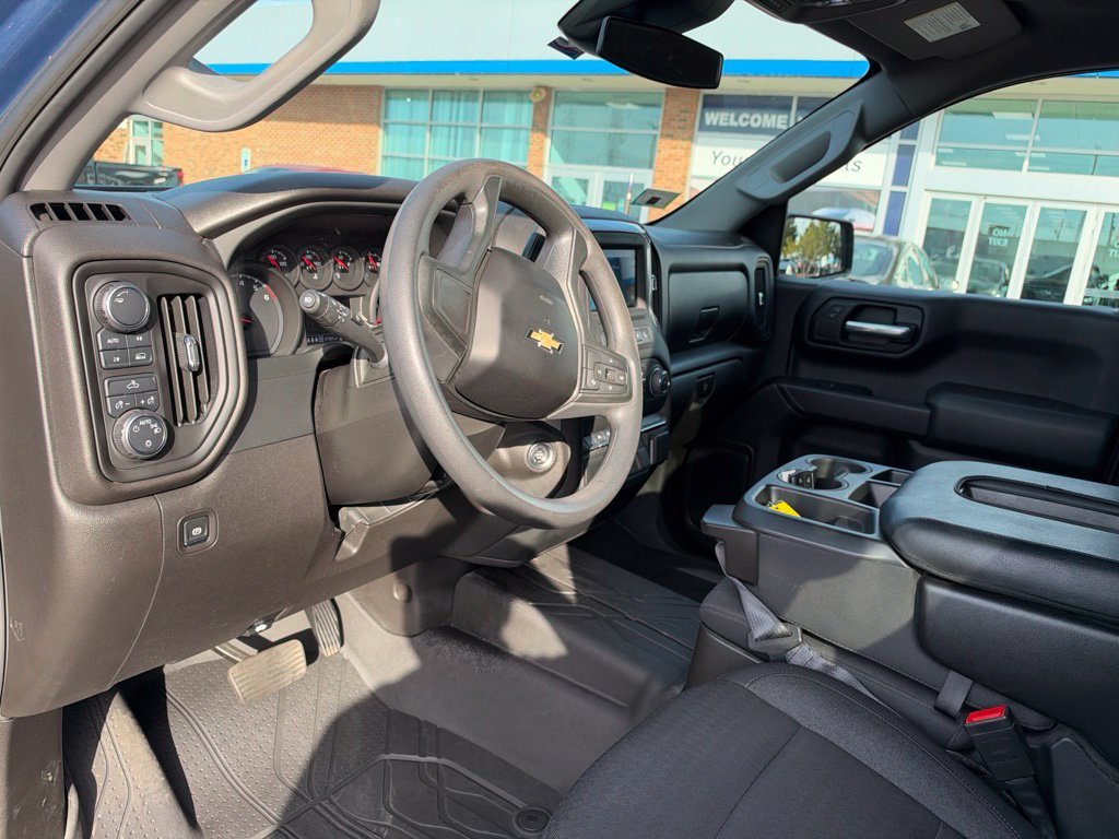 Used 2024 Blue Chevrolet Custom image 19