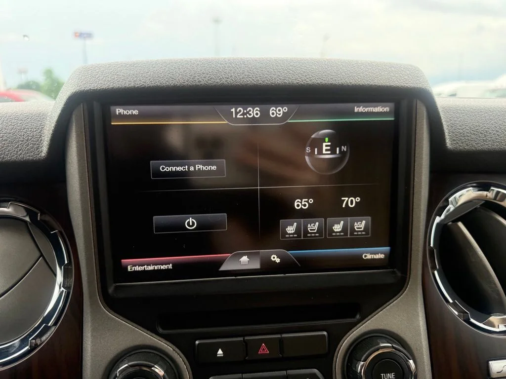 Used 2016 Oxford White Ford Lariat image 26