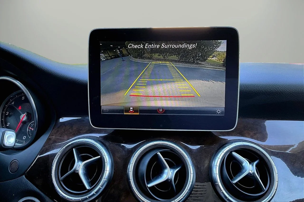 Used 2019 Gray Mercedes-Benz CLA 250 image 13