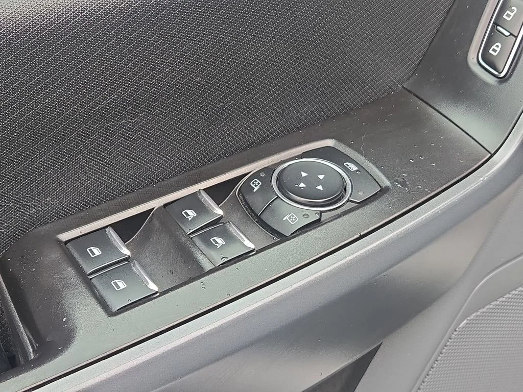 Used 2023 White Ford XLT image 28