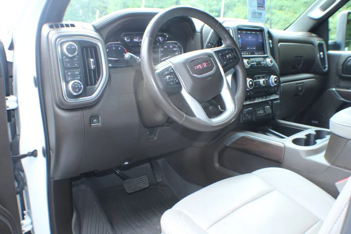 Certified Used 2023 Summit White GMC SLT image 8