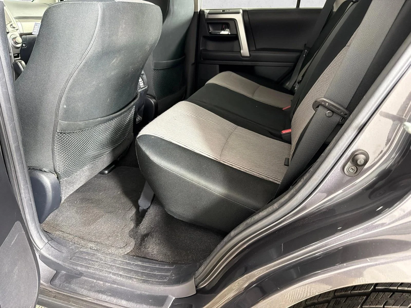 Used 2020 Silver Toyota SR5 image 21