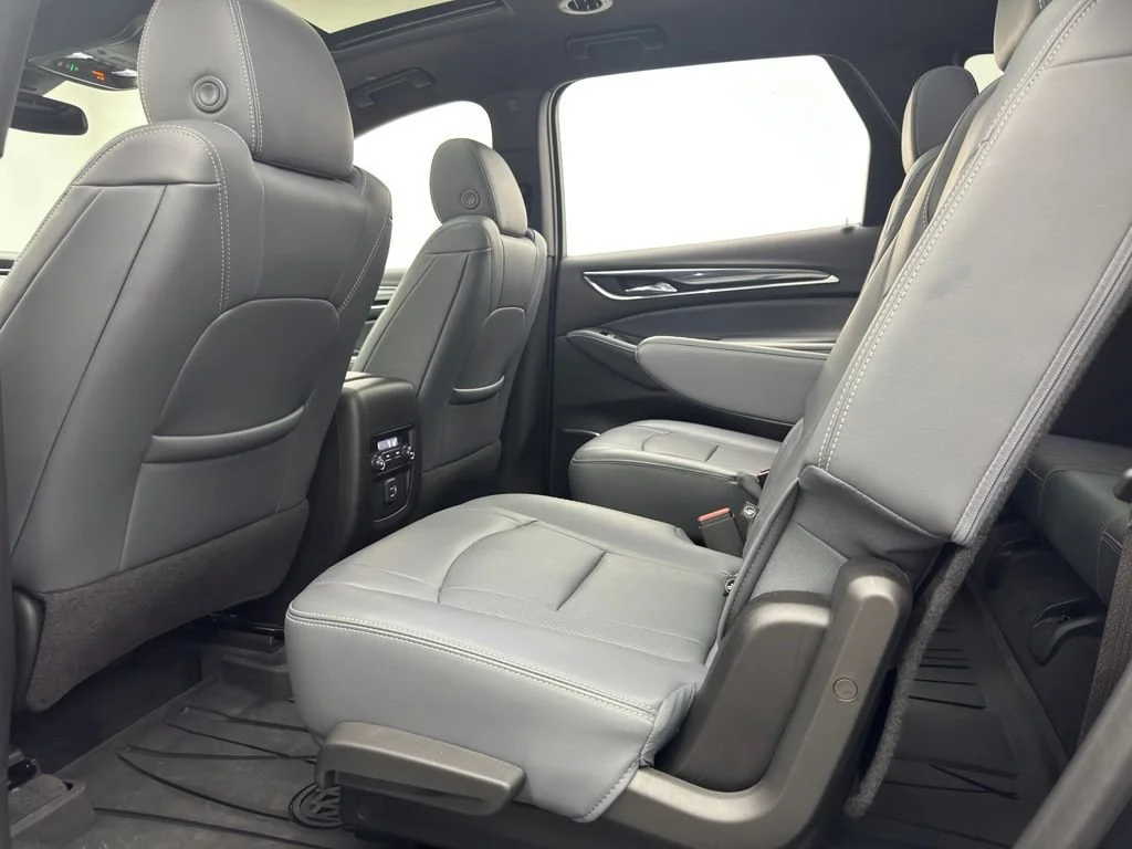 Used 2023 Ebony Twilight Metallic Buick Essence image 44