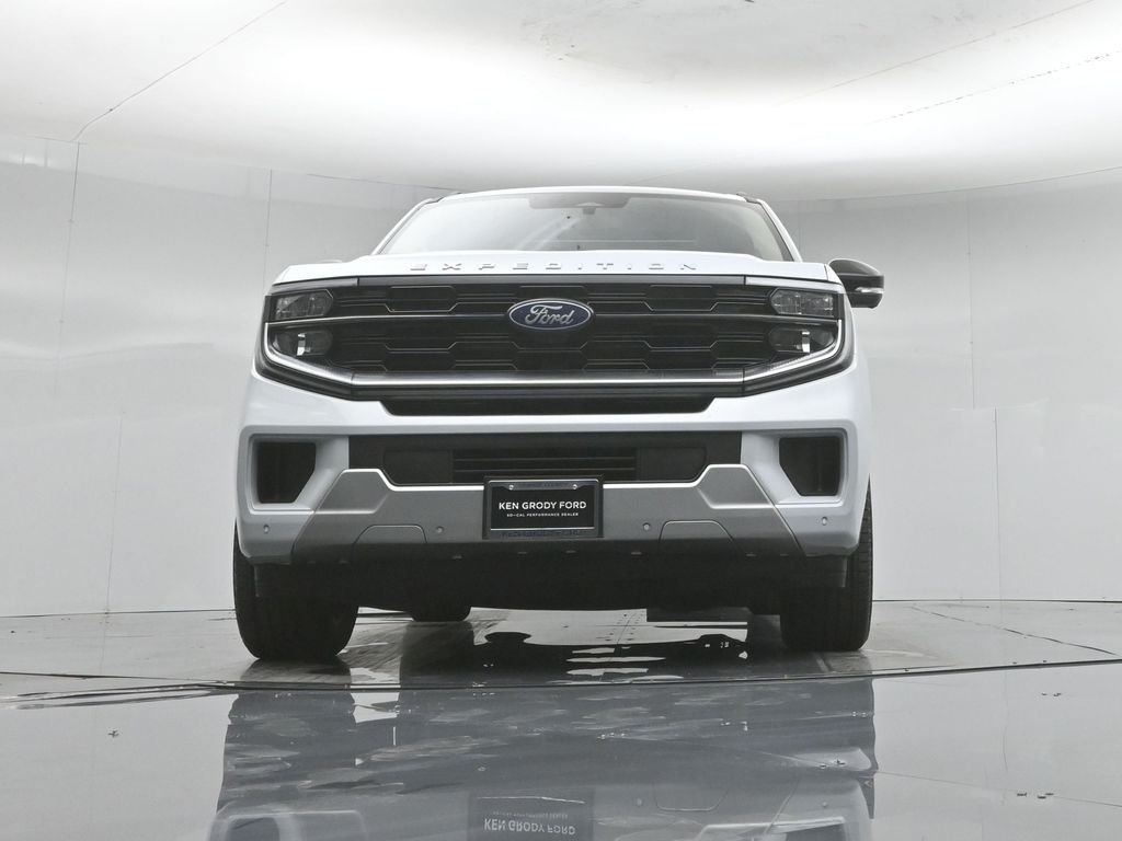 Used 2025 Silver Ford Platinum image 53