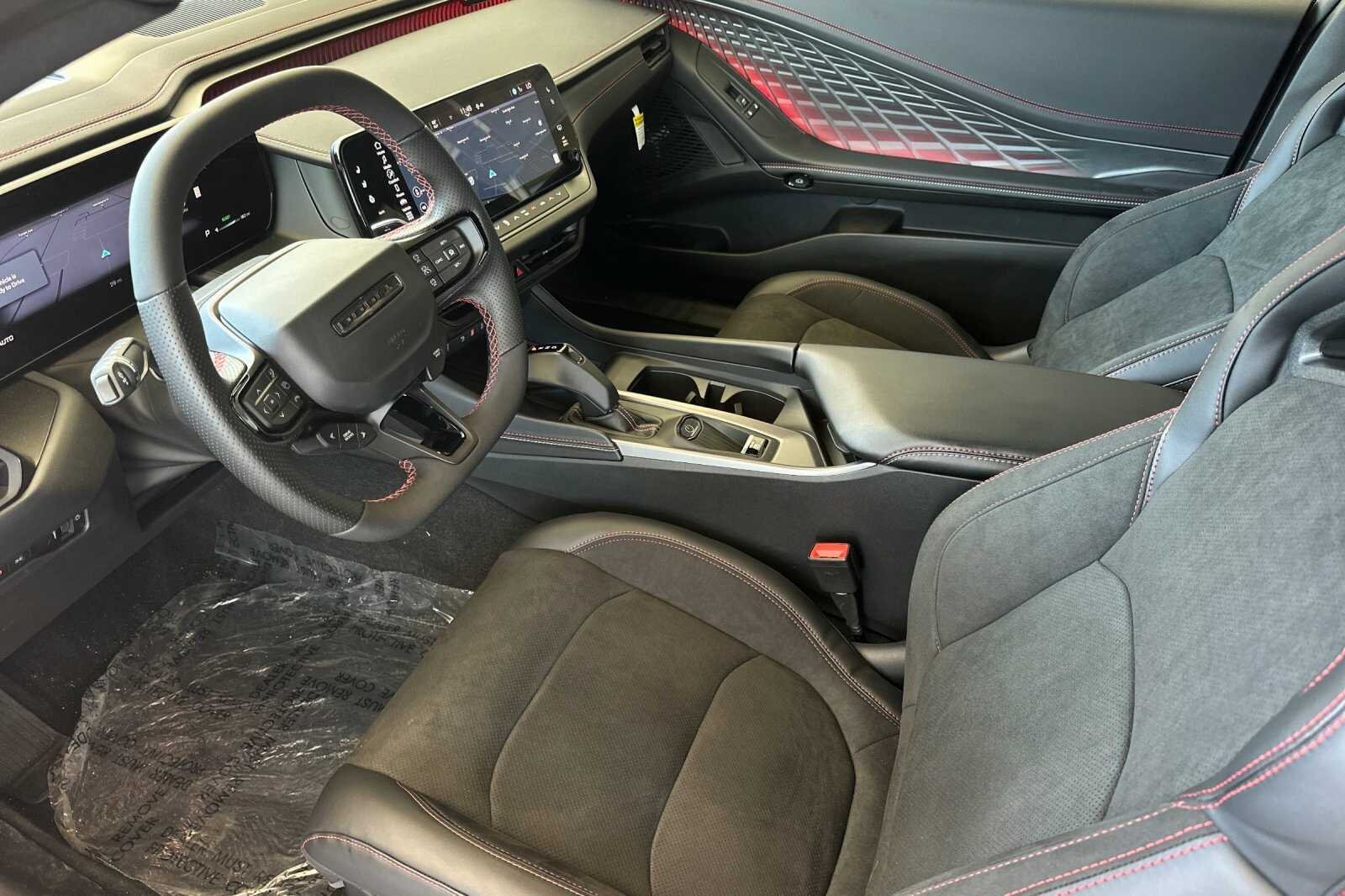 New 2025 Diamond Black Crystal Pearlcoat Dodge  image 10