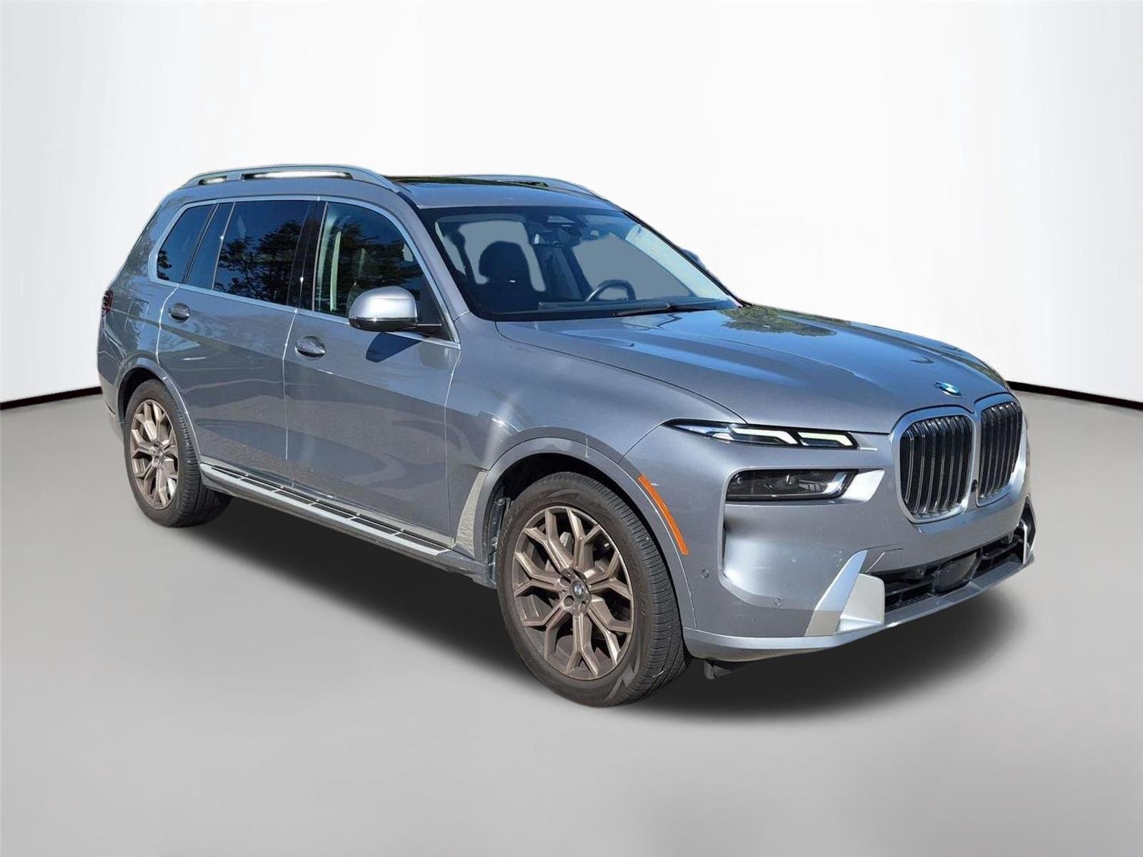 Used 2024 Skyscraper Grey Metallic BMW xDrive40i image 7