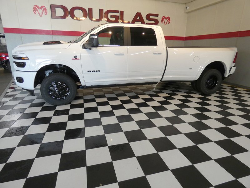 2026 RAM 3500 Limited 4X4 Crew Cab LWB's photo