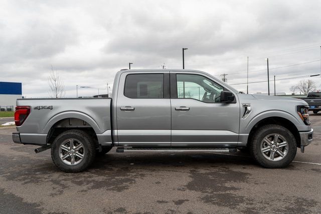 Used 2025 Iconic Silver Metallic Ford XLT image 5