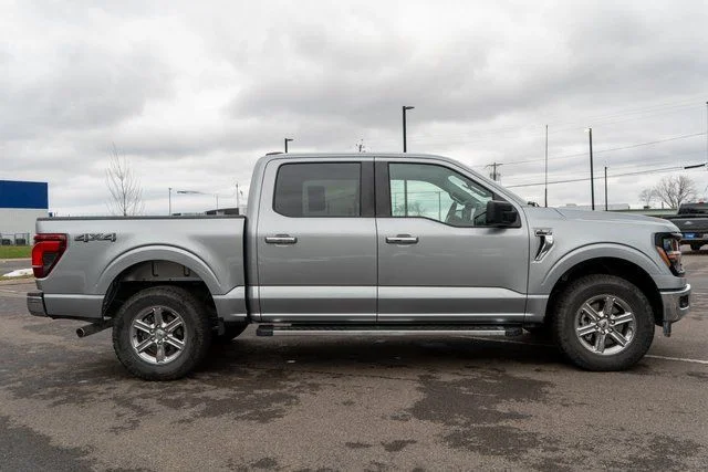 Used 2025  Ford XLT image 5