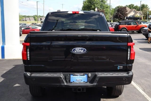 Used 2024 Black Ford Flash image 5
