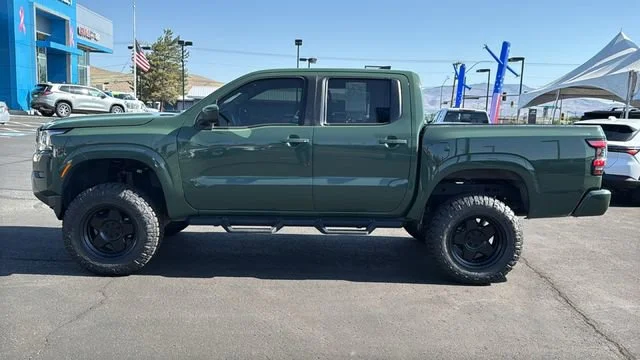 Used 2022 Green Nissan Crew Cab SV 4x4 image 6
